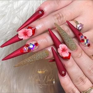 Meet your Posher, Ananails